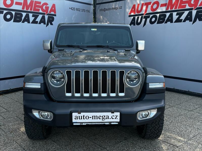 Jeep Wrangler 2,0 SAHARA-OVERLAND-CZ-HARDTOP, terénní, světle šedá, benzin, rv. 2019